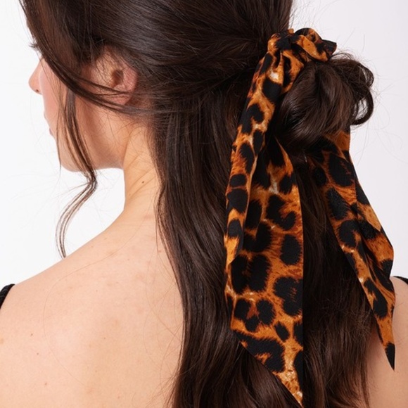 Accessories - New! Leopard Print Hair Scarf Scrunchie